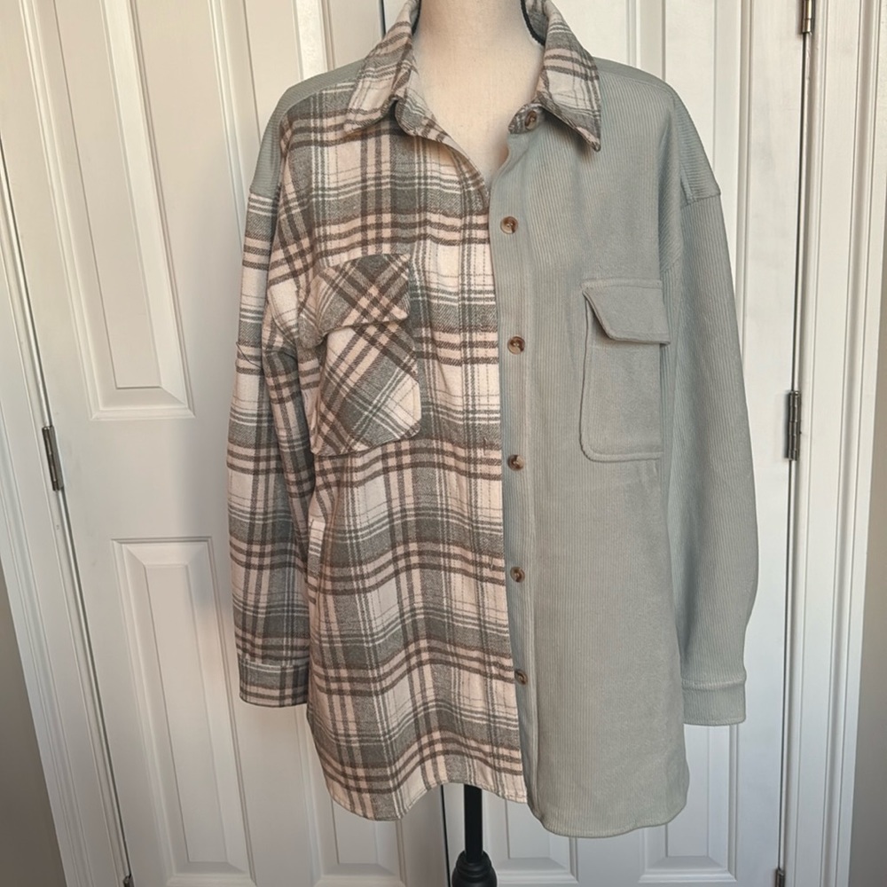 NWOT Women’s Shacket